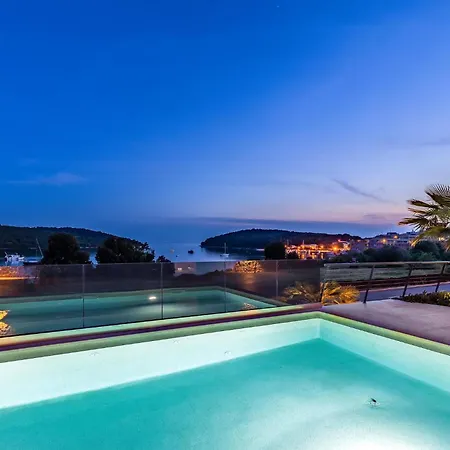 2 Bedroom Awesome In * Banjole