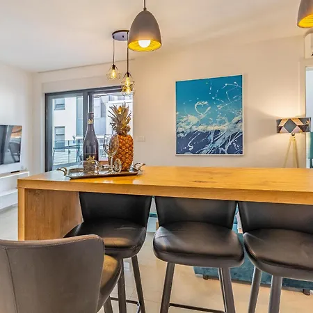 Apartment Cozy In With Wifi Banjole