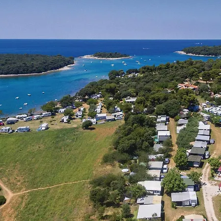 Appartement 2 Bedroom Gorgeous In Banjole