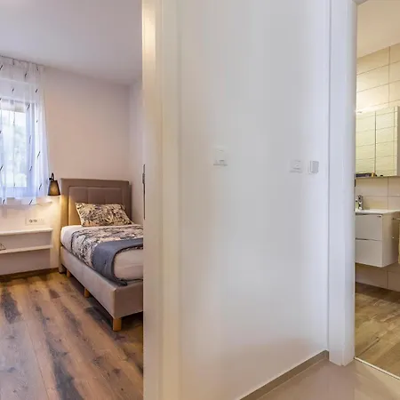 2 Bedroom Awesome In Lejlighed *