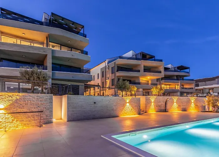 2 Bedroom Gorgeous In * Banjole