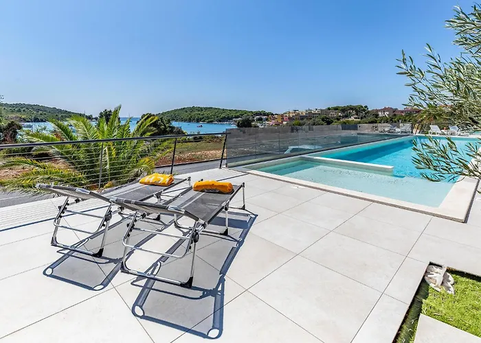 2 Bedroom Gorgeous In Appartement