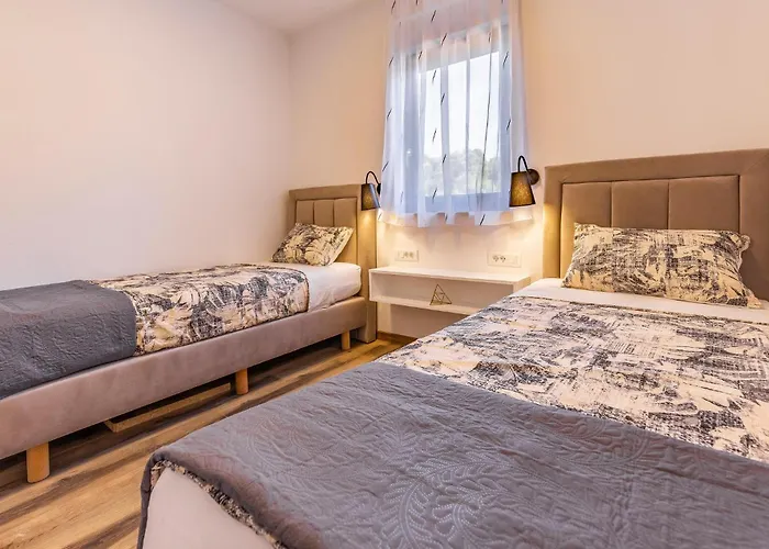 Appartement 2 Bedroom Gorgeous In Banjole