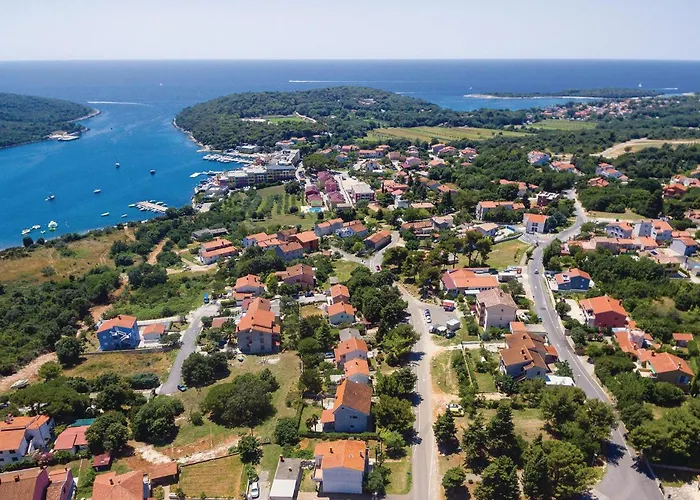 Appartement 2 Bedroom Gorgeous In Banjole