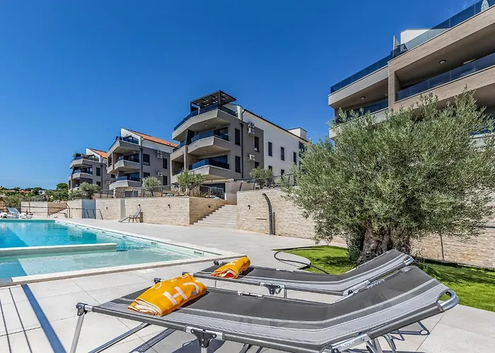 2 Bedroom Gorgeous In Banjole